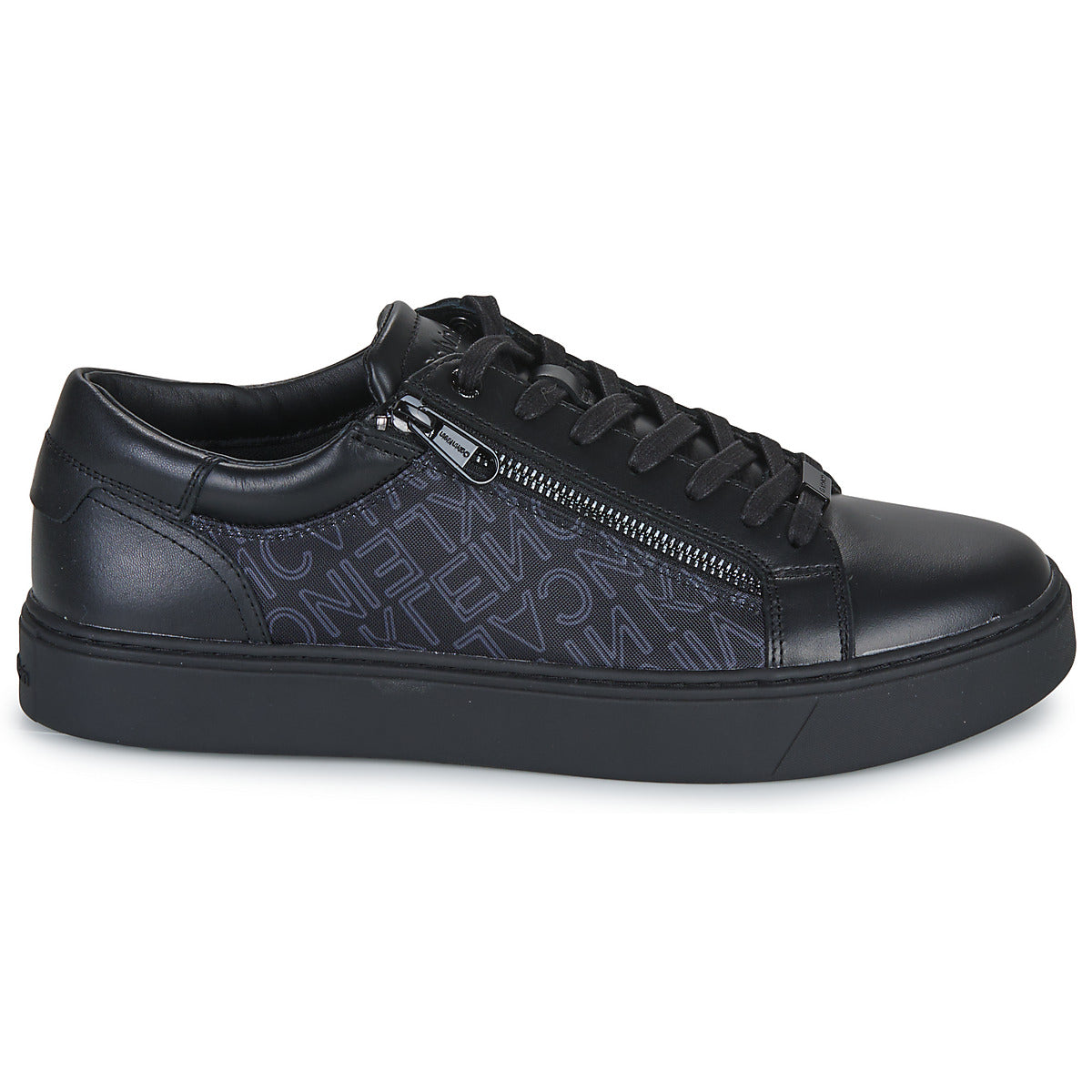 Sneakers uomini Calvin Klein Jeans  LOW TOP LACE UP W/ZIP MONO  Nero 