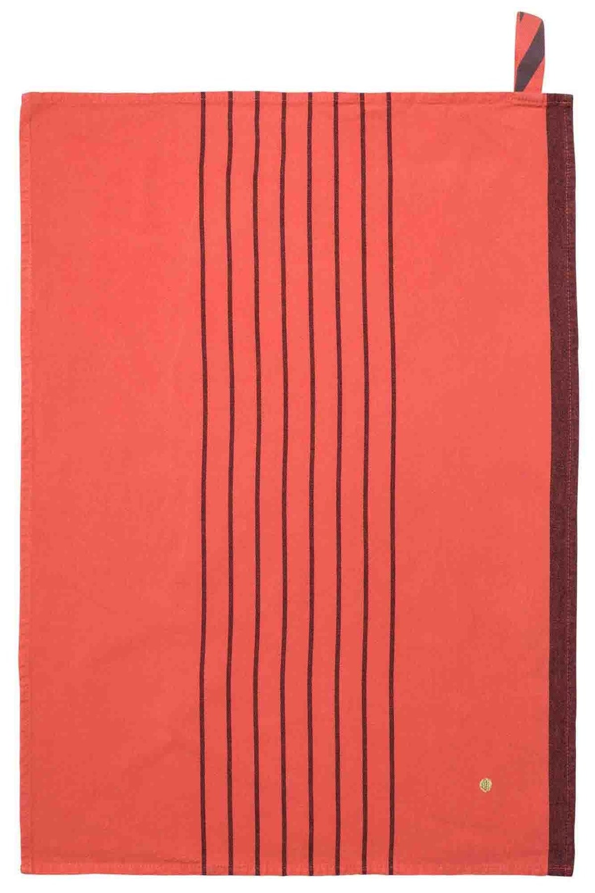 strofinaccio piero corallo, colore corallo, taglia 50 x 70. asciugamano piegato su sfondo neutro per una visione pulita del prodotto