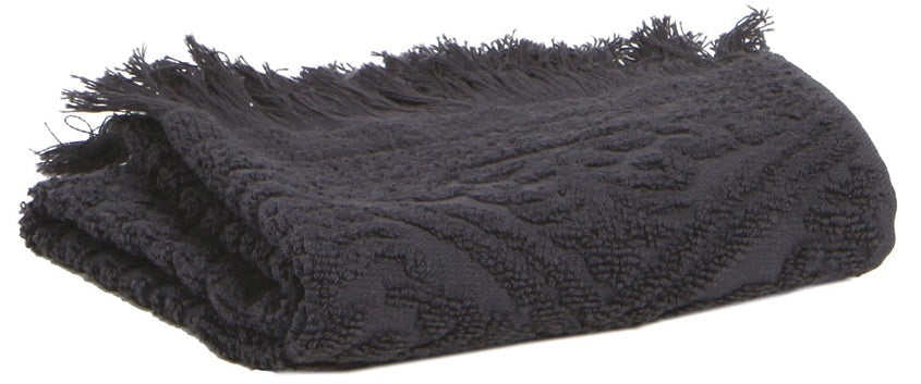 asciugamano da bagno zoe carbone, colore carbone, taglia 100 x 180. asciugamano piegato su sfondo neutro per una visione pulita del prodotto
