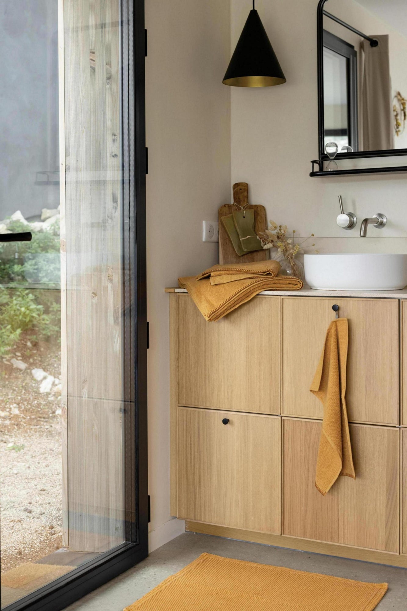 asciugamano da bagno bora senape, colore senape, taglia 90 x 150. asciuga rapidamente lasciando una piacevole sensazione