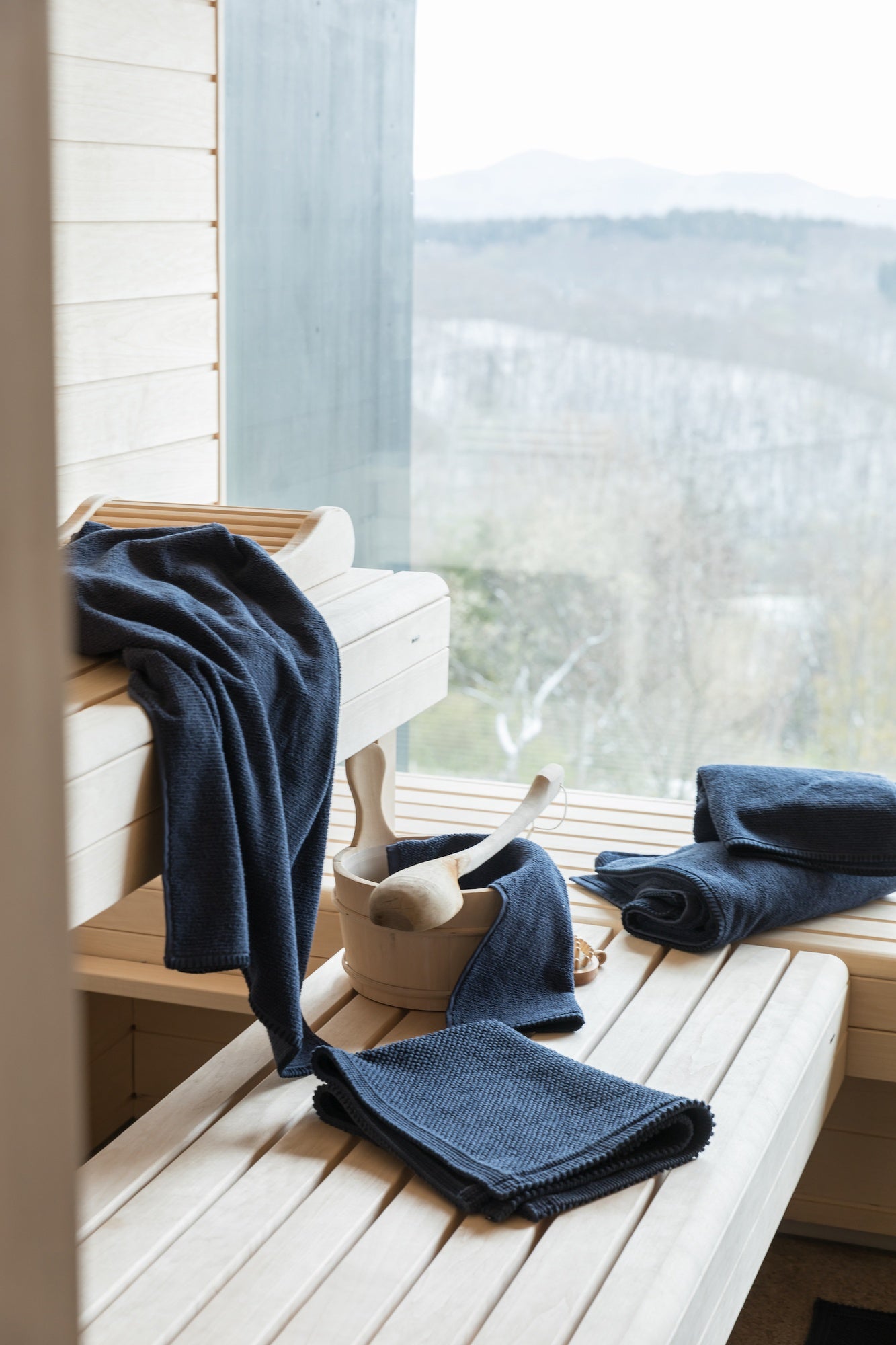 asciugamano da bagno bora inchiostro, colore inchiostro, taglia 90 x 150. asciuga rapidamente lasciando una piacevole sensazione