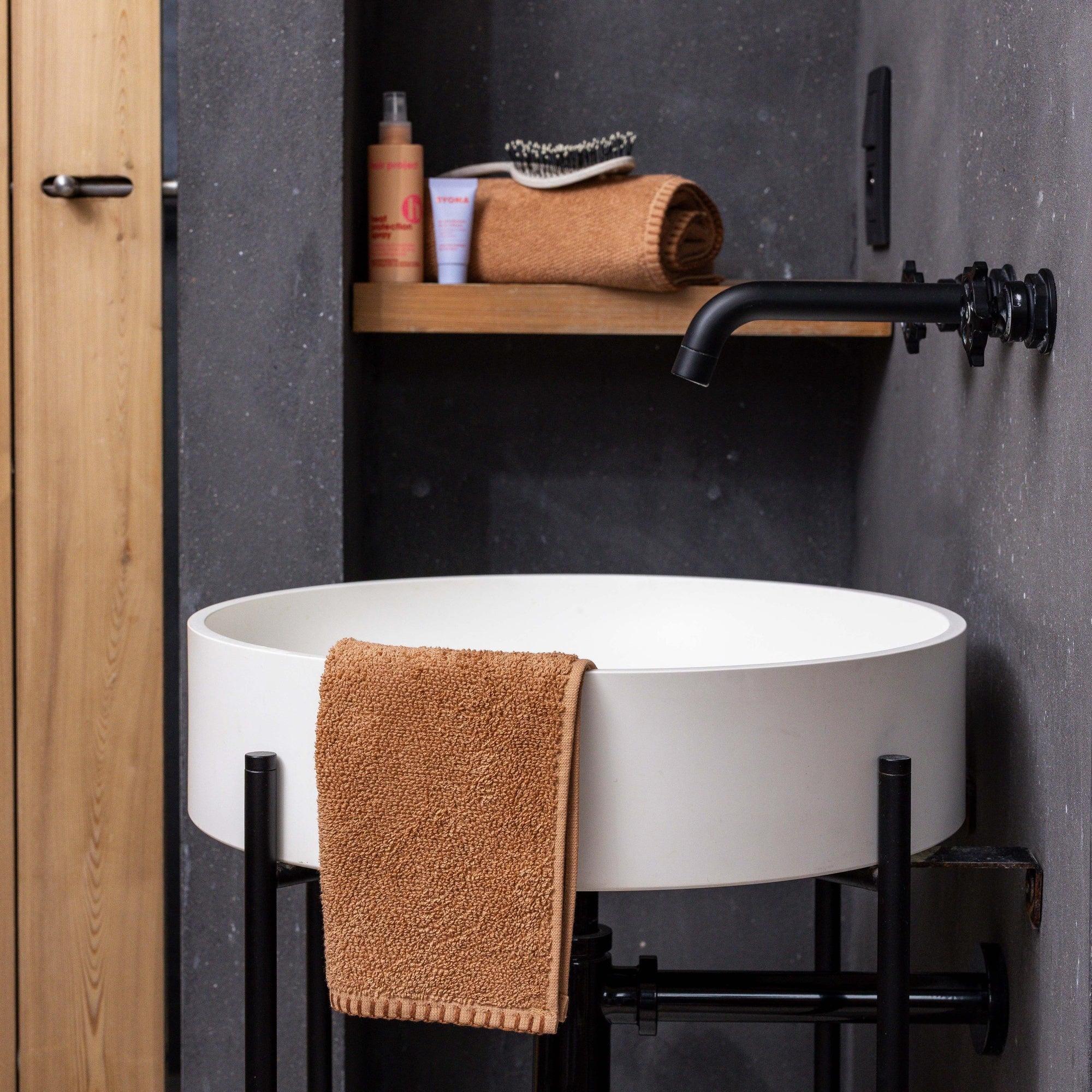 asciugamano ospite bora cannella, colore cannella, taglia 30 x 50. realizzato in 100% cotone, ideale per offrire comfort agli ospiti