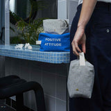 astuccio cubo finette caviar, colore finette caviar, taglia 22 x 14 x 10,5. dettaglio del prodotto da bagno