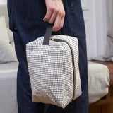 astuccio cubo gustave caviar, colore gustave caviar, taglia 22 x 14 x 10,5. dettaglio del prodotto da bagno