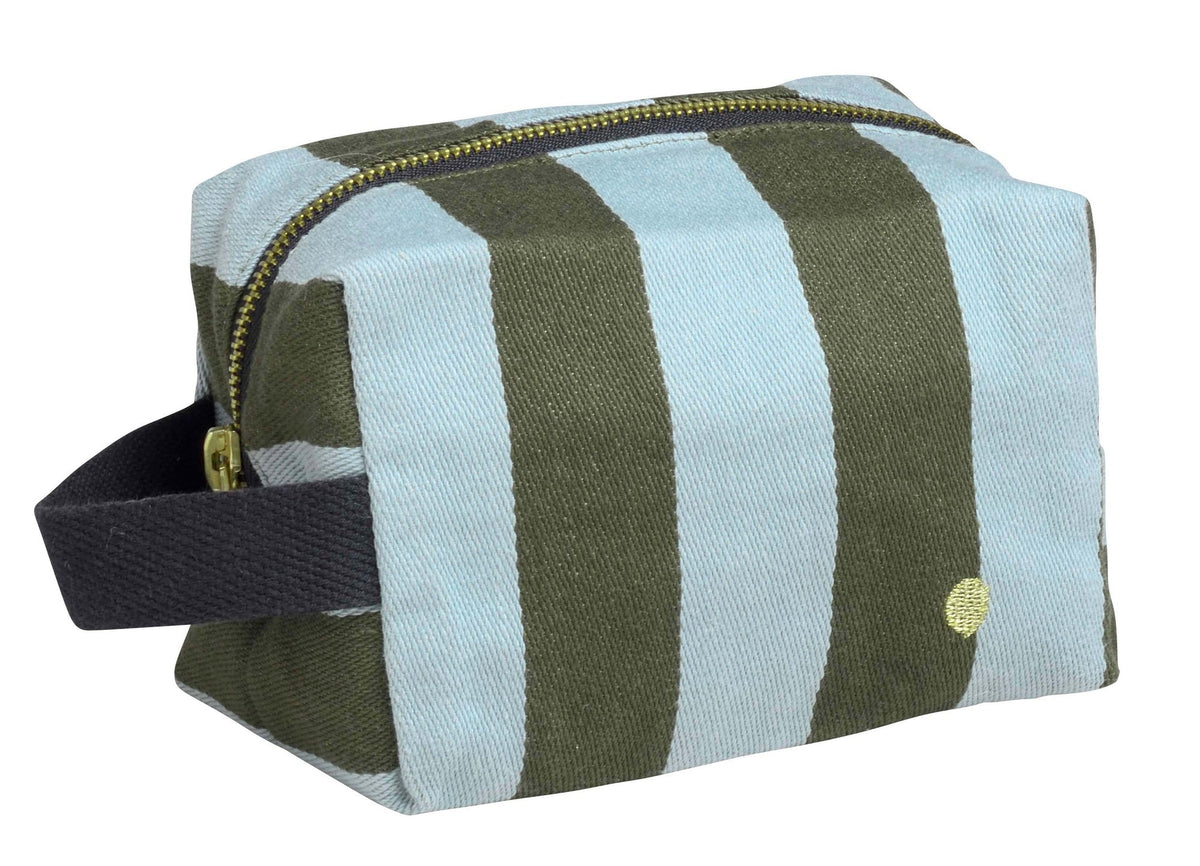 trousse cubo rita matcha, colore matcha, taglia 10 x 16 x 10. dettaglio del prodotto da bagno