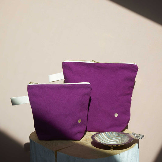 astuccio da toilette iona pioggia viola, colore pioggia viola, taglia 22 x 18 x 7,5. dettaglio del prodotto da bagno