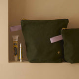 astuccio da toilette iona cavolo riccio, colore cavolo riccio, taglia 28 x 23 x 10. dettaglio del prodotto da bagno