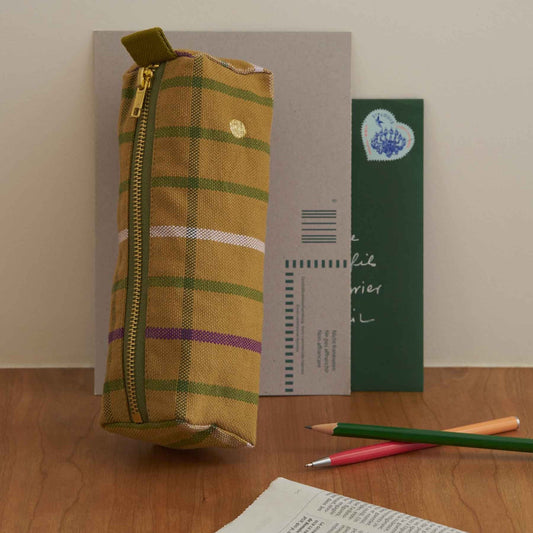 astuccio da ufficio scotty marrone, colore marrone, taglia 6 x 20 x 6. dettaglio del prodotto da bagno