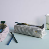 astuccio da ufficio gustave caviar, colore gustave caviar, taglia 6 x 20 x 6. dettaglio del prodotto da bagno