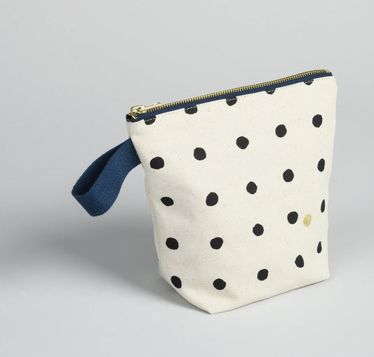 trousse de toilette mio ecru, colore ecru, taglia 18 x 22 x 8. realizzata in cotone biologico resistente, con interno impermeabile per massima protezione