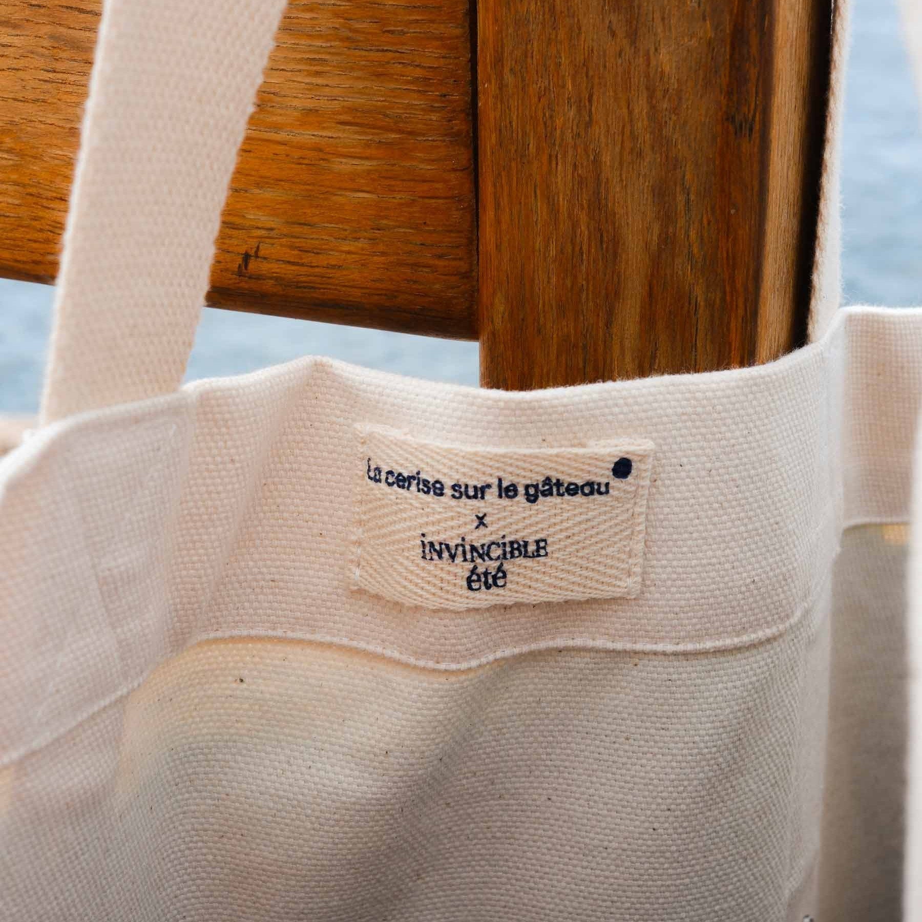 borsa shopper gypso blu, colore blu, taglia 38 x 46 x 18. design capiente perfetto per la spesa quotidiana