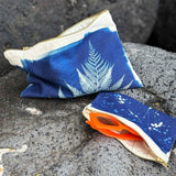 pochette gypso blu, colore blu, taglia m. pochette elegante ideale per organizzare oggetti personali con stile