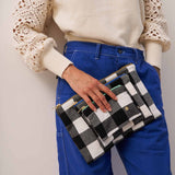 pochette max caviar, colore max caviar, taglia s. realizzata in cotone biologico con interno rivestito, pratica ed eco-friendly