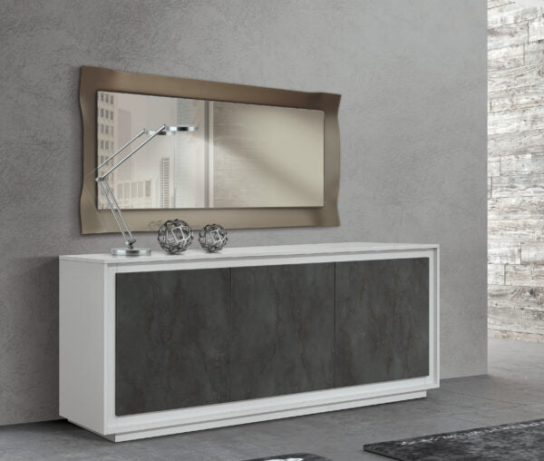 Credenza LAMPEDUSA in legno, finitura bianco frassinato ante finitura acciaio ossidato, 180×50 cm