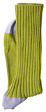 calzini yvette pistacchio, colore pistacchio, taglia 42/45. paio di calzini ecosostenibili piegati su sfondo neutro per evidenziare il tessuto naturale