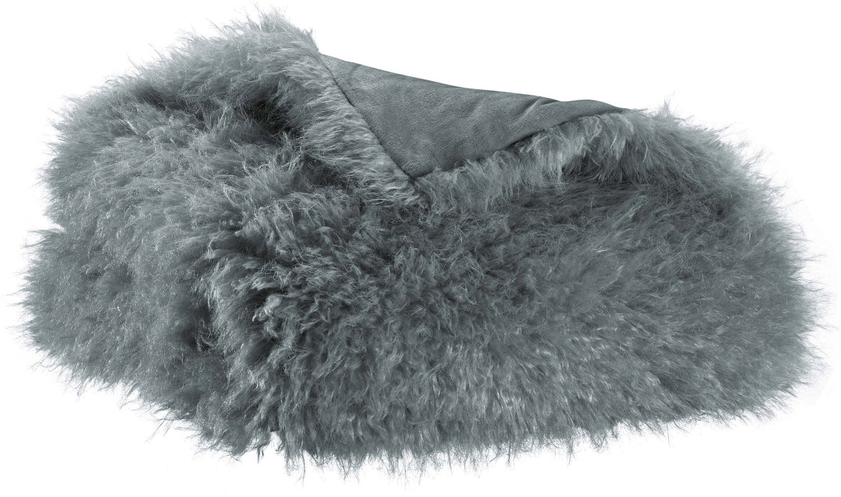 plaid betani ardesia, colore ardesia, taglia 130 x 160. vista frontale della coperta piegata su sfondo bianco