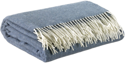 plaid carina tempesta, colore tempesta, taglia 130 x 190. vista frontale della coperta piegata su sfondo bianco 2000