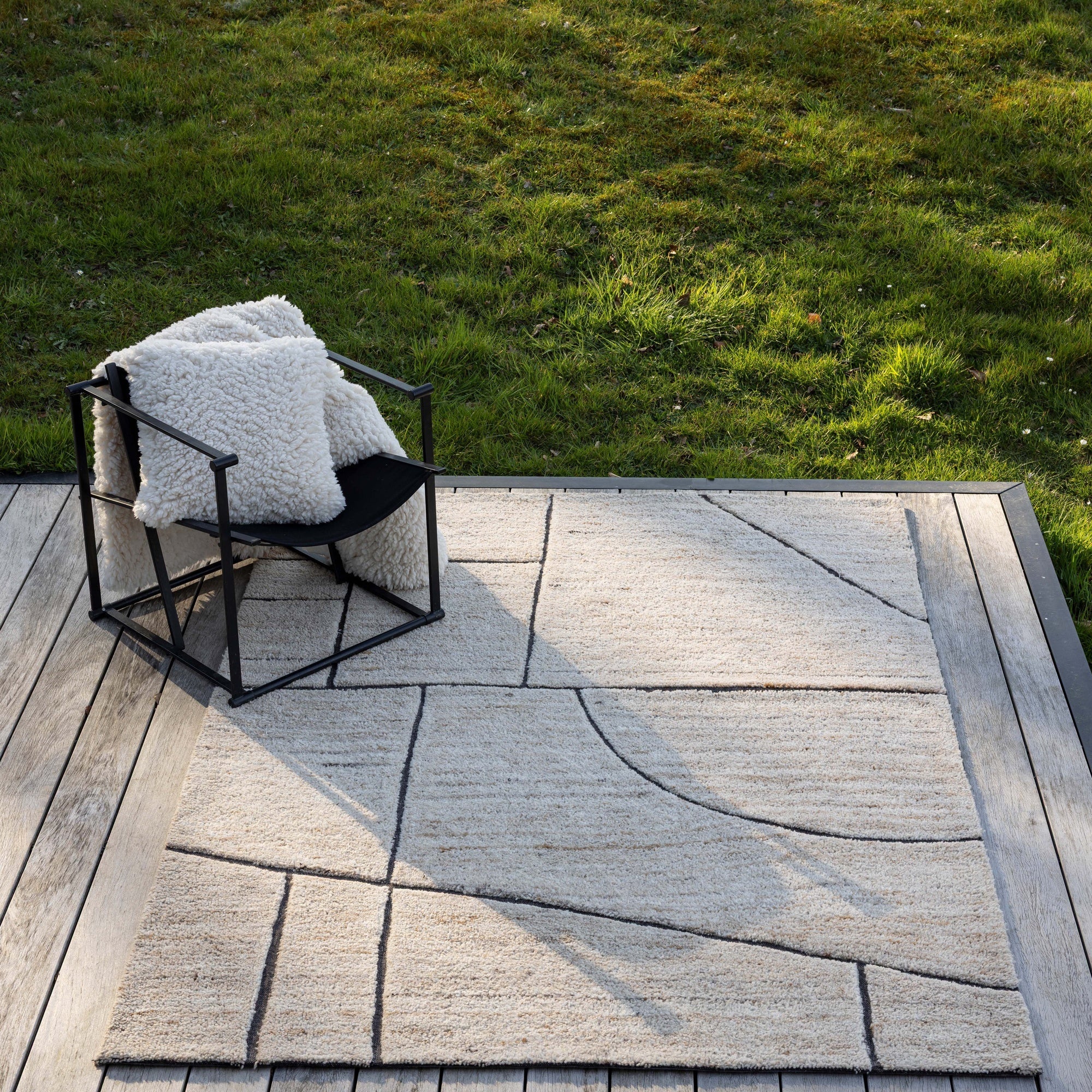 plaid noam neve, colore neve, taglia 140 x 180. perfetta per rilassarsi nelle serate invernali