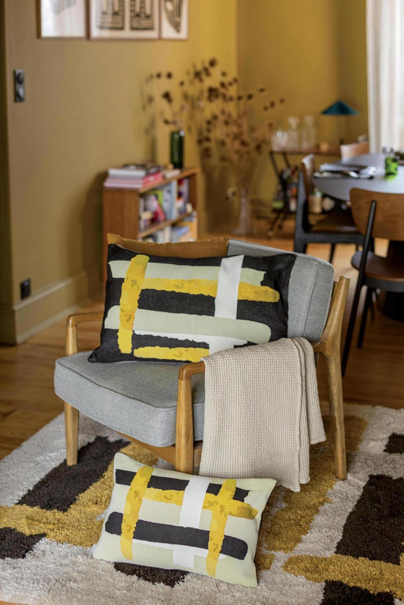 plaid maia sabbia, colore sabbia, taglia 140 x 200. perfetta per rilassarsi nelle serate invernali