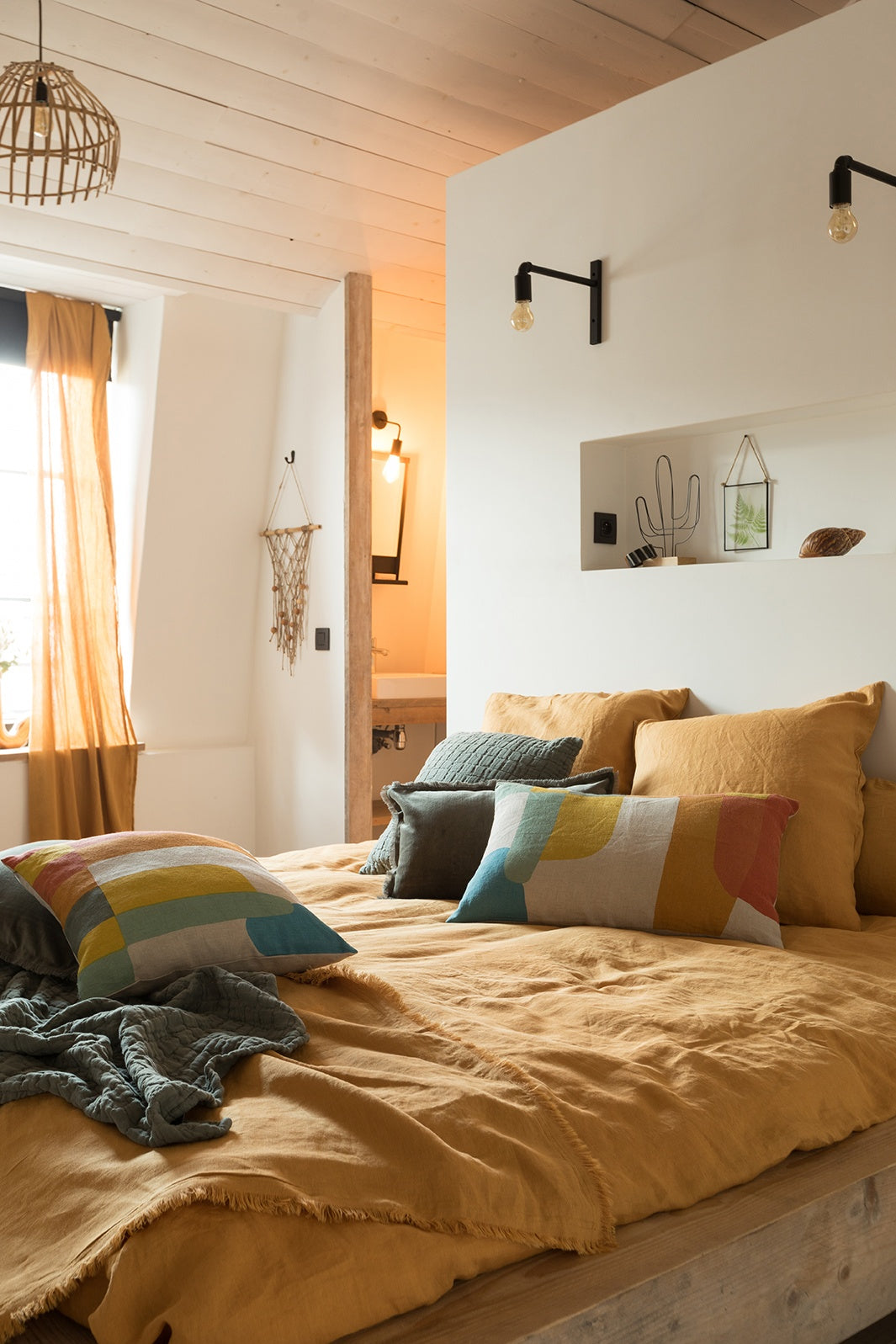 plaid swami timo, colore timo, taglia 130 x 200. mantiene il letto caldo nelle notti più fredde