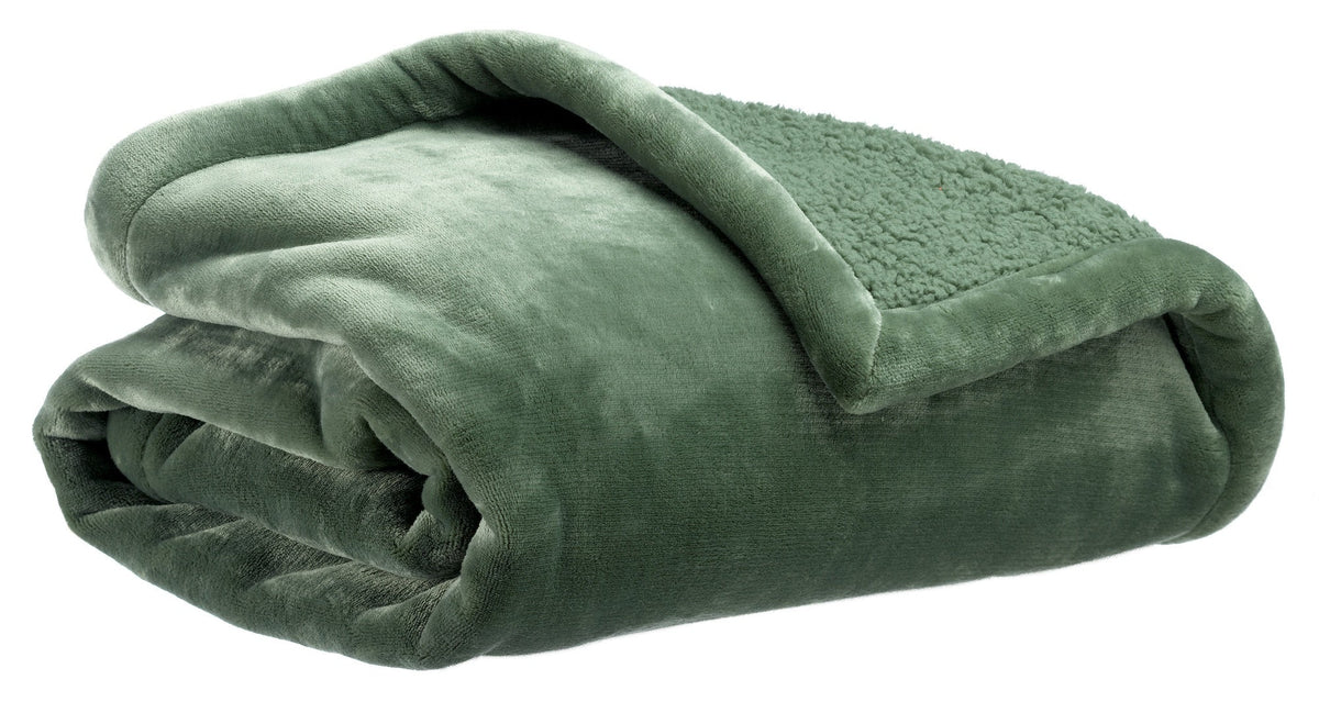 plaid michka mandorla, colore mandorla, taglia 130 x 160. vista frontale della coperta piegata su sfondo bianco