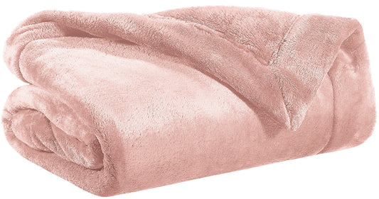 plaid tender aubepine, colore aubepine, taglia 150 x 200. vista frontale della coperta piegata su sfondo bianco 1698