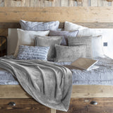 plaid tender perla, colore perla, taglia 150 x 200. coperta di qualità ideale per le notti fredde o il relax sul divano