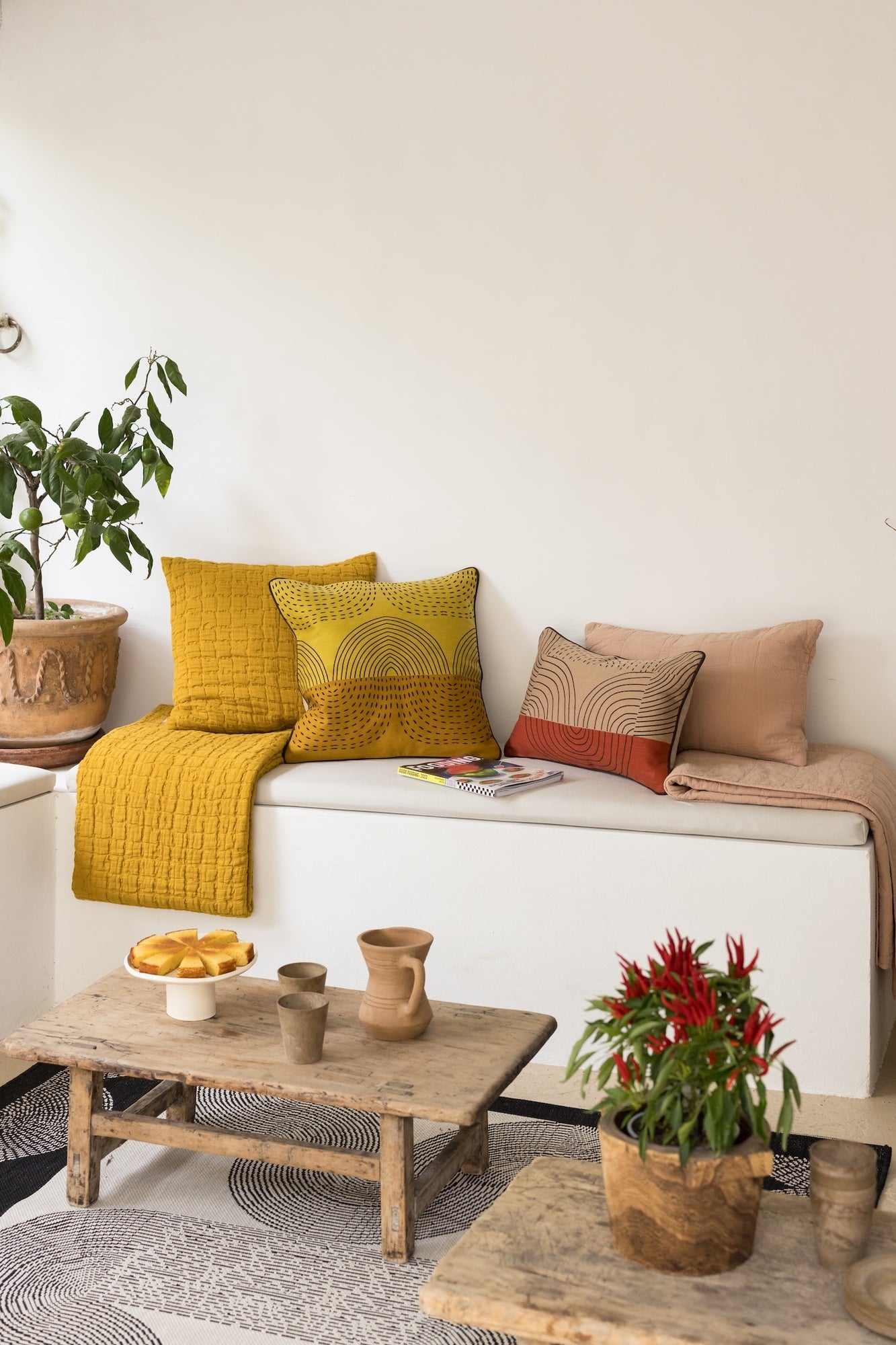 coperta swami zafferano, colore zafferano, taglia 180 x 260. coperta di qualità ideale per le notti fredde o il relax sul...