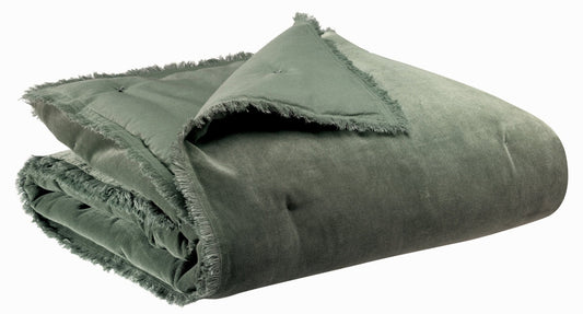 plaid fara timo, colore timo, taglia 240 x 260. vista frontale della coperta piegata su sfondo bianco 2000