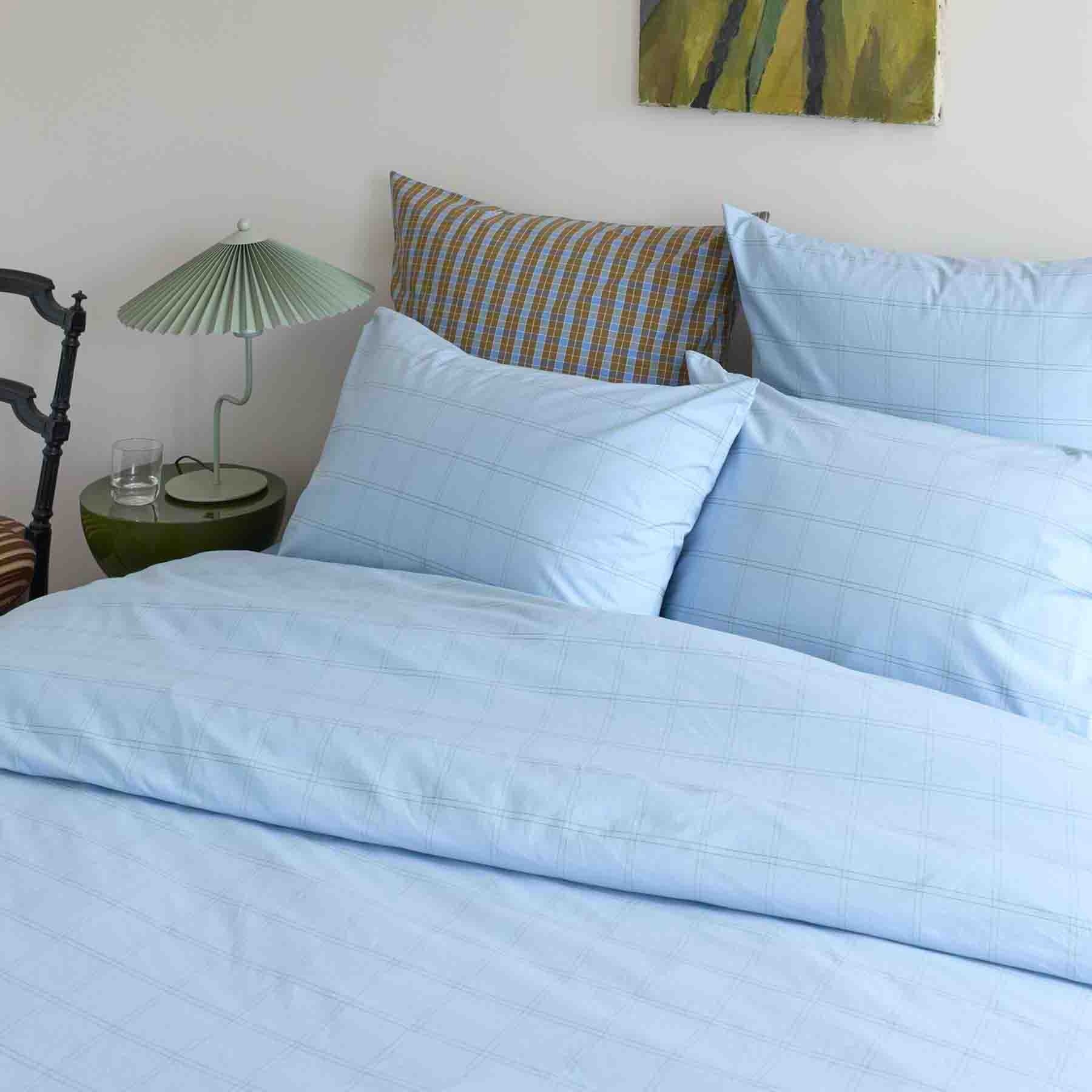 copripiumino chloe cielo, colore cielo, taglia 240 x 220. rinnova il letto con uno stile moderno e pratico