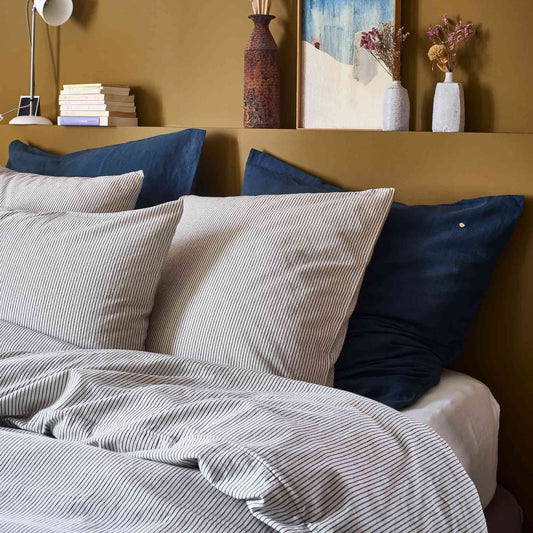 copripiumino leonie caviale, colore caviale, taglia 240 x 220. soluzione elegante per proteggere e valorizzare il piumino