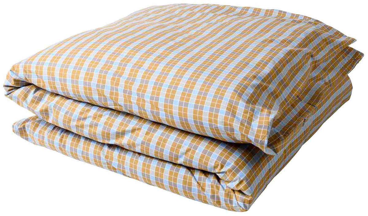 copripiumino caro noci, colore noci, taglia 240 x 220. copripiumino piegato su sfondo neutro per una visione dettagliata