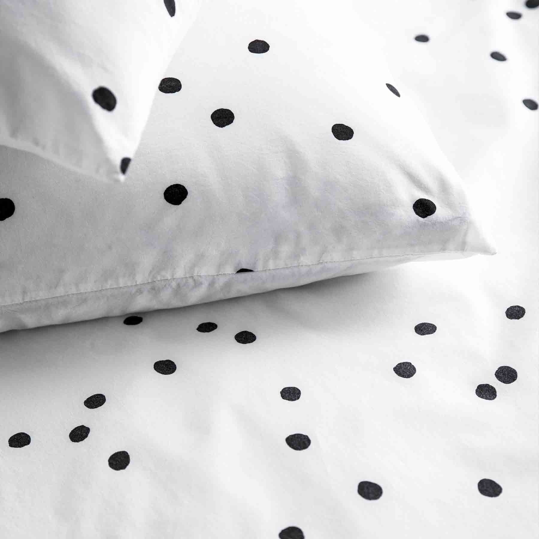 copripiumino odette milk, colore milk, taglia 240 x 220. rinnova il letto con uno stile moderno e pratico