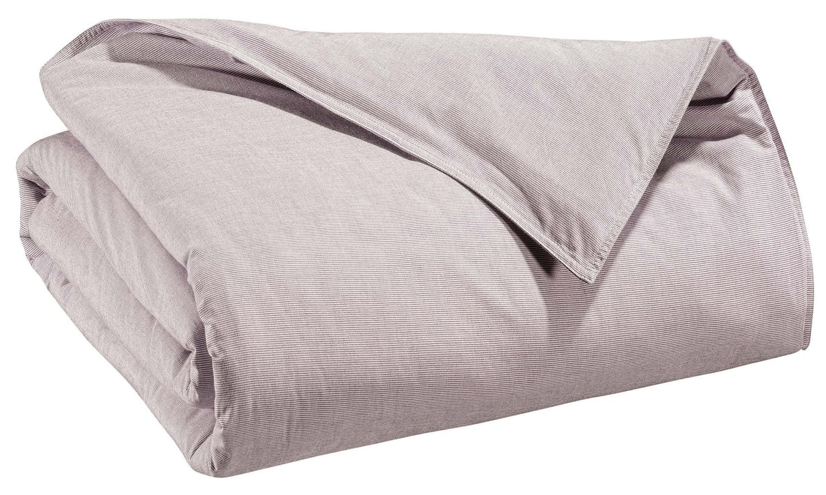 copripiumino louna fecce di vino, colore fecce di vino, taglia 260 x 240. copripiumino piegato su sfondo neutro per una...