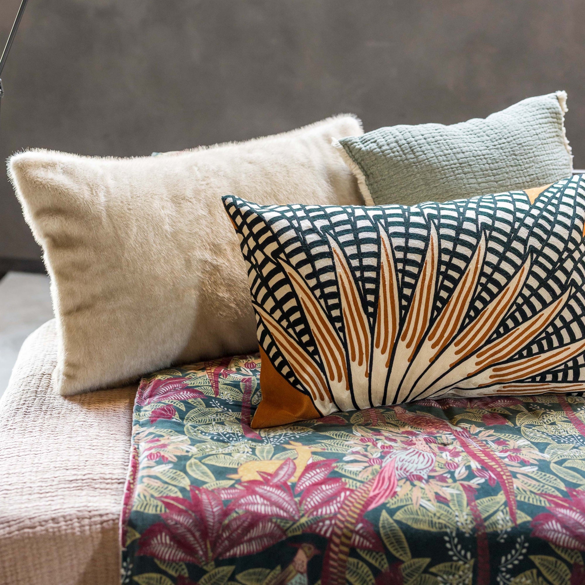 cuscino liwen naturale, colore naturale, taglia 40 x 65. design versatile che si adatta a stili moderni e classici