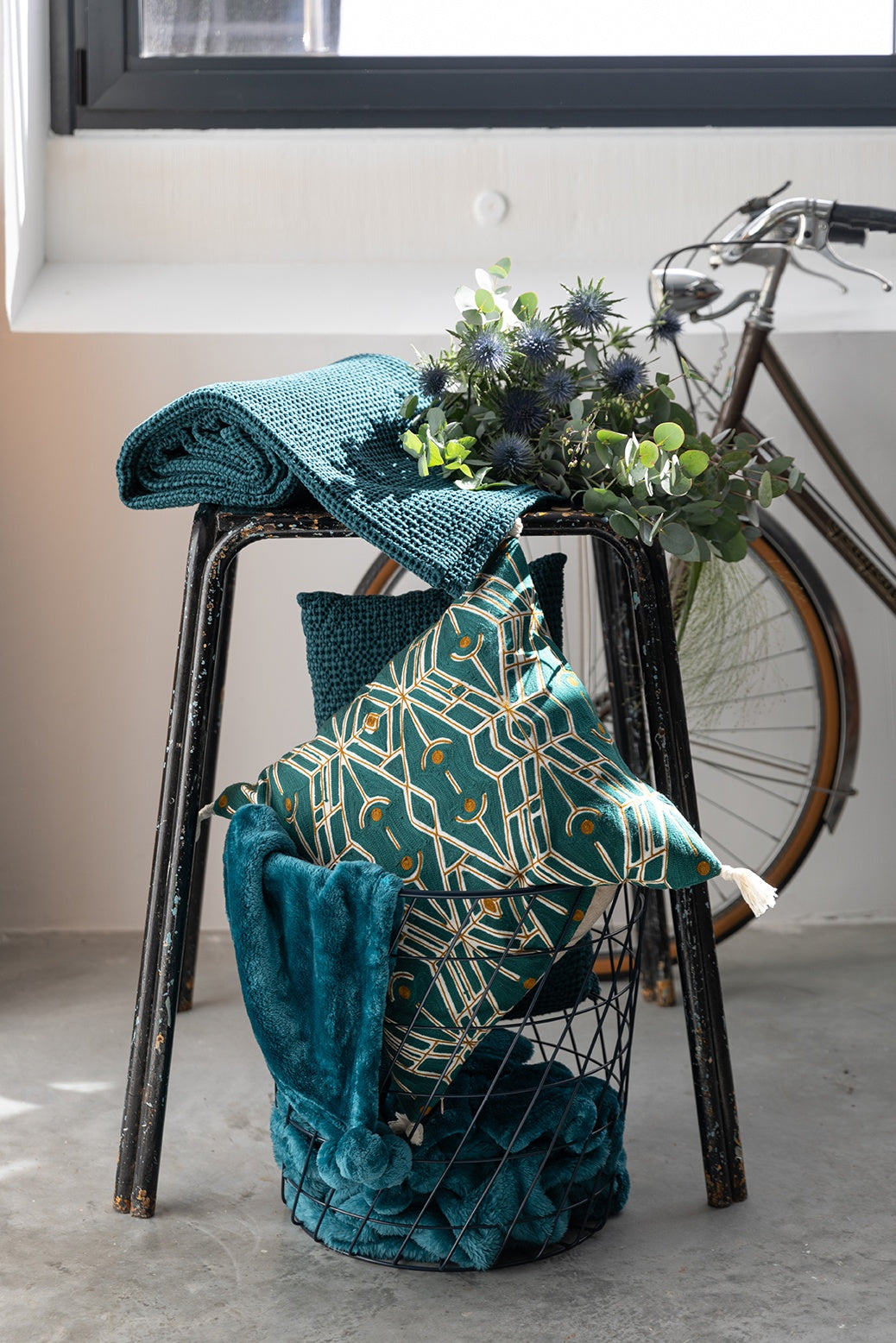 cuscino maia olio, colore olio, taglia 45 x 45. design versatile che si adatta a stili moderni e classici