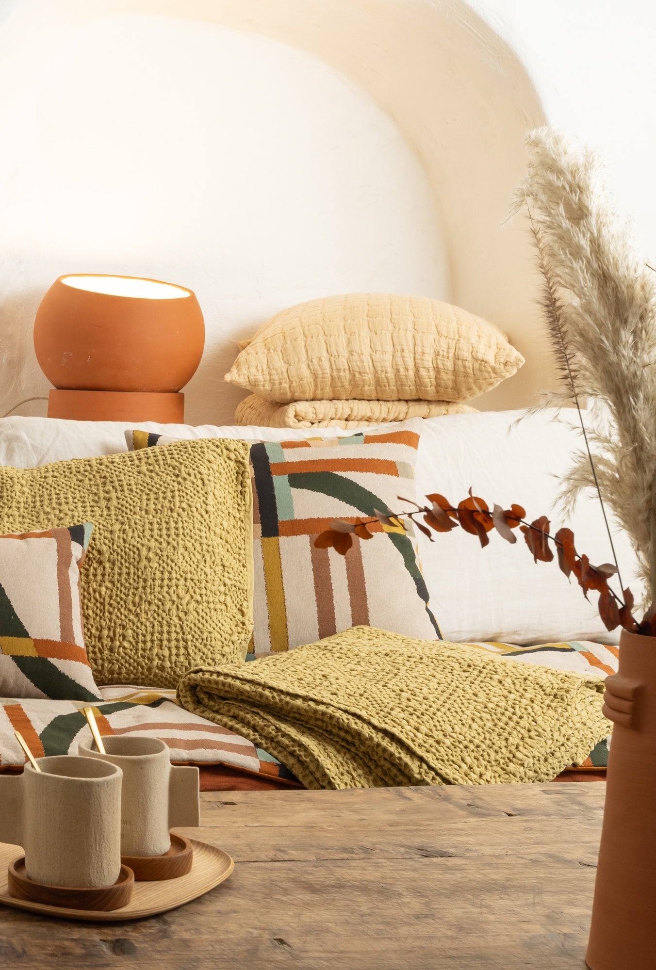 cuscino swami sabbia, colore sabbia, taglia 45 x 45. design versatile che si adatta a stili moderni e classici