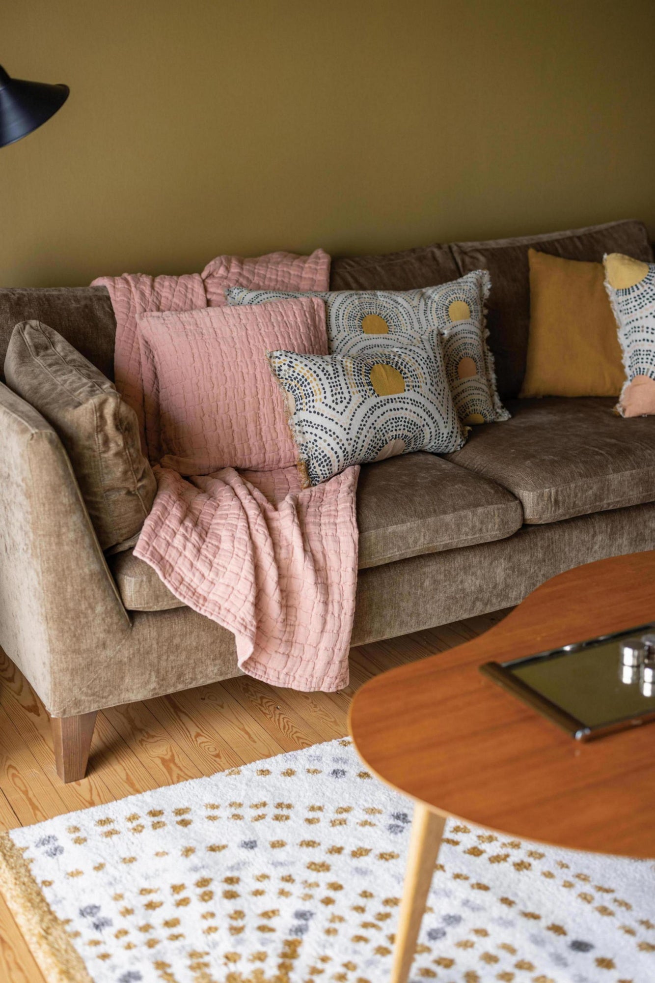 cuscino swami argilla, colore argilla, taglia 45 x 45. design versatile che si adatta a stili moderni e classici