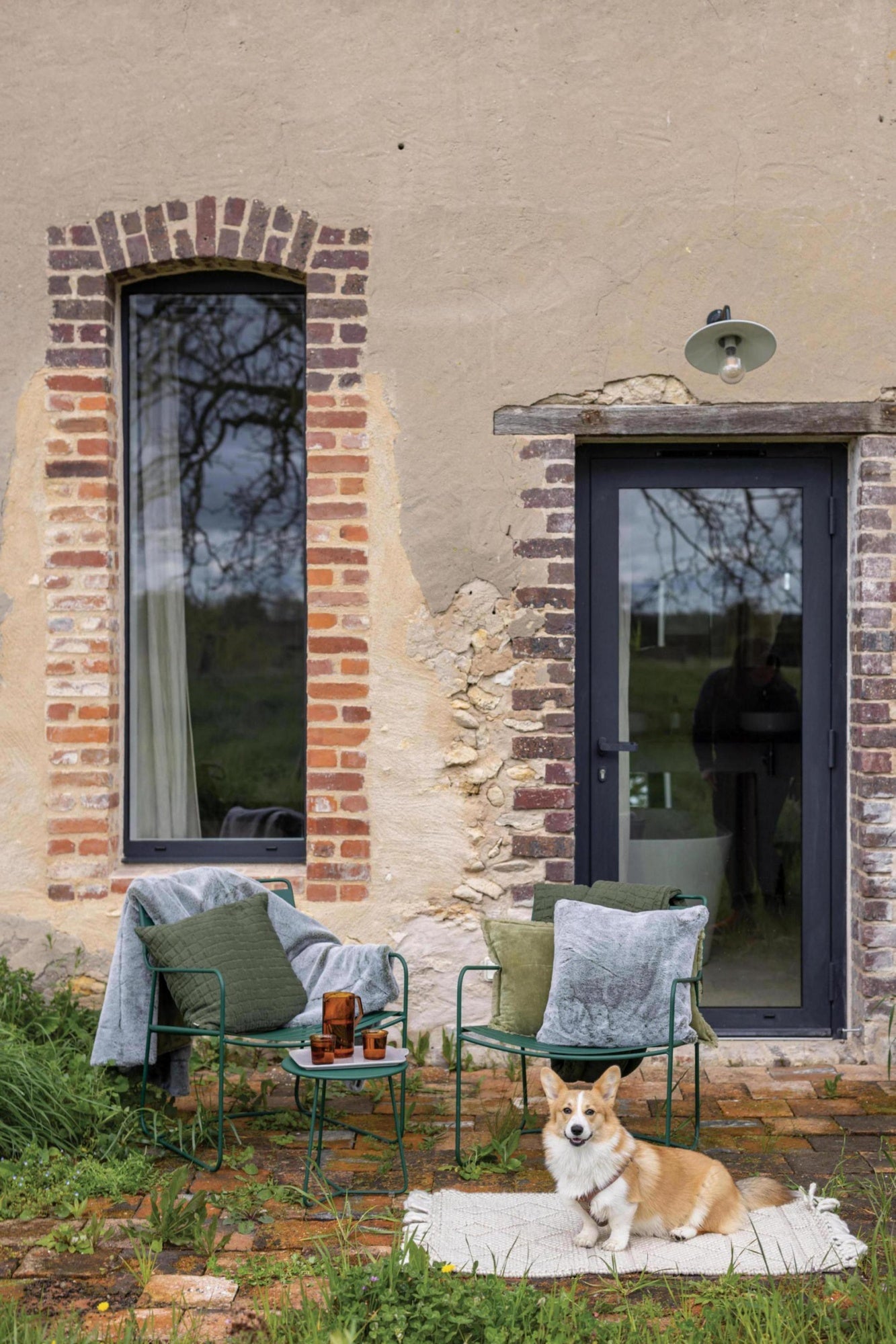 cuscino kinta oliva, colore oliva, taglia 45 x 45. imbottitura soffice per un comfort quotidiano