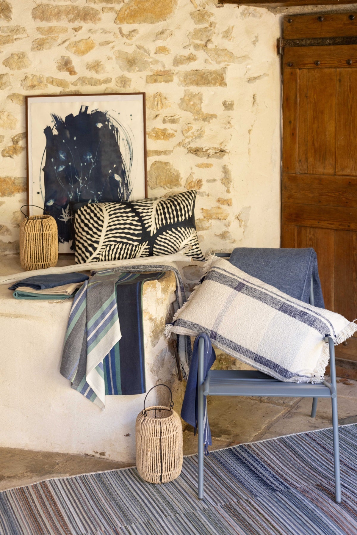 cuscino jacquard jane  marino multicolore, colore marino multicolore, taglia 40 x 65. design versatile che si adatta a stili moderni e classici