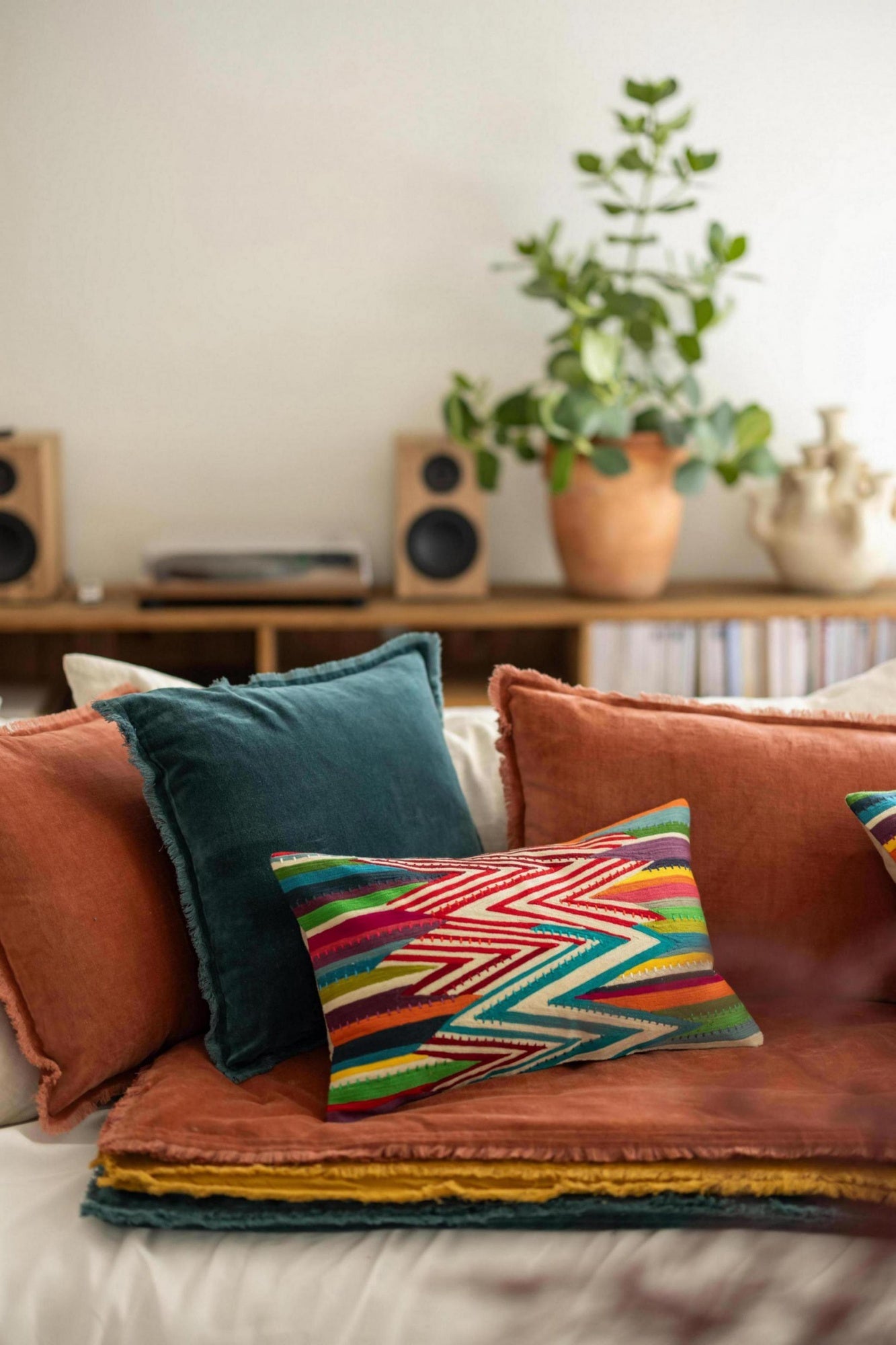 cuscino ricamato zuma multico, colore multico, taglia 30 x 50. design versatile che si adatta a stili moderni e classici