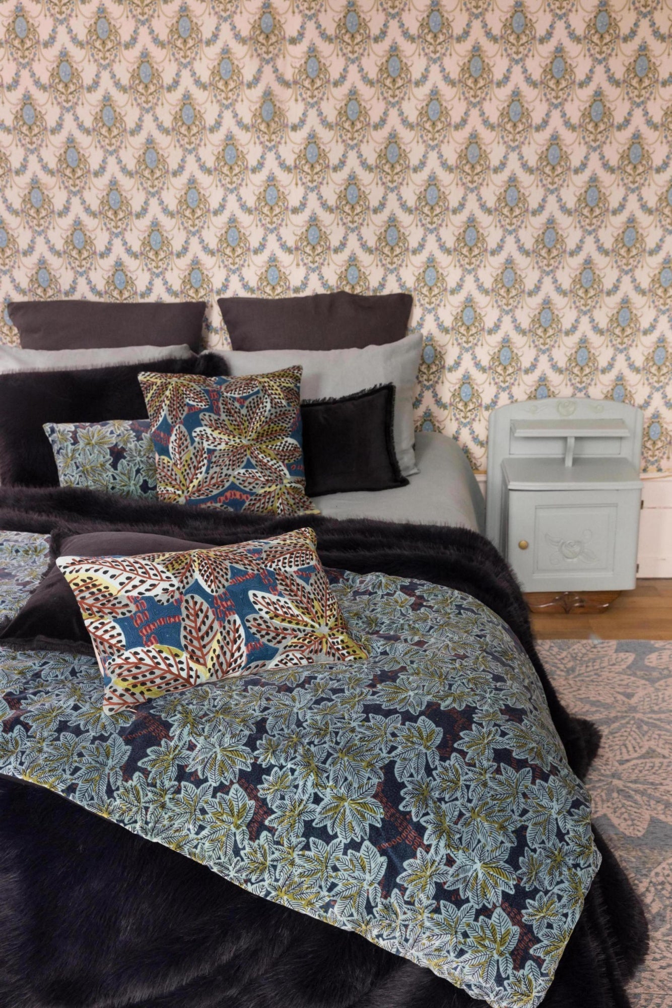 cuscino ricamato ariane olio, colore olio, taglia 30 x 50. imbottitura soffice per un comfort quotidiano