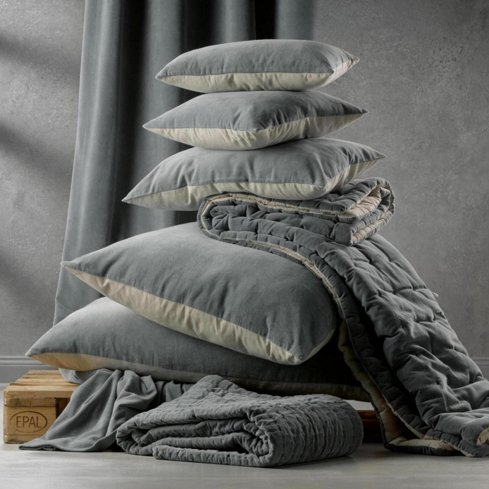 cuscino tinta unita elise mais, colore mais, taglia 40 x 65. ideale come complemento d’arredo su divani, poltrone o letti