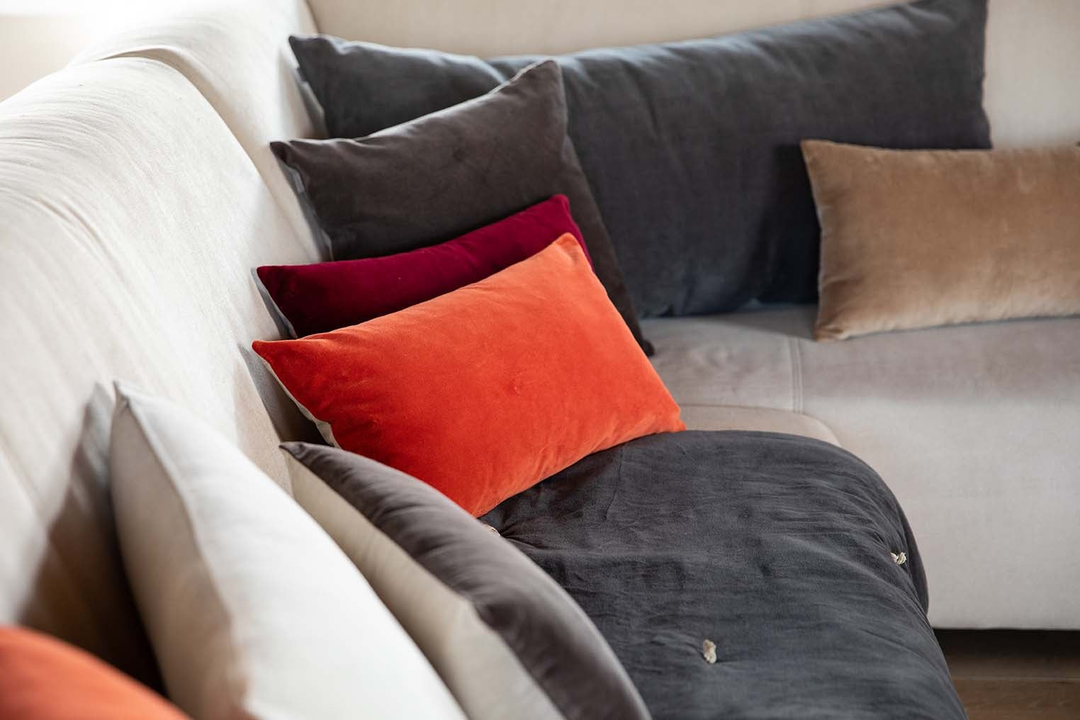 cuscino tinta unita elise marmellata, colore marmellata, taglia 30 x 50. imbottitura soffice per un comfort quotidiano