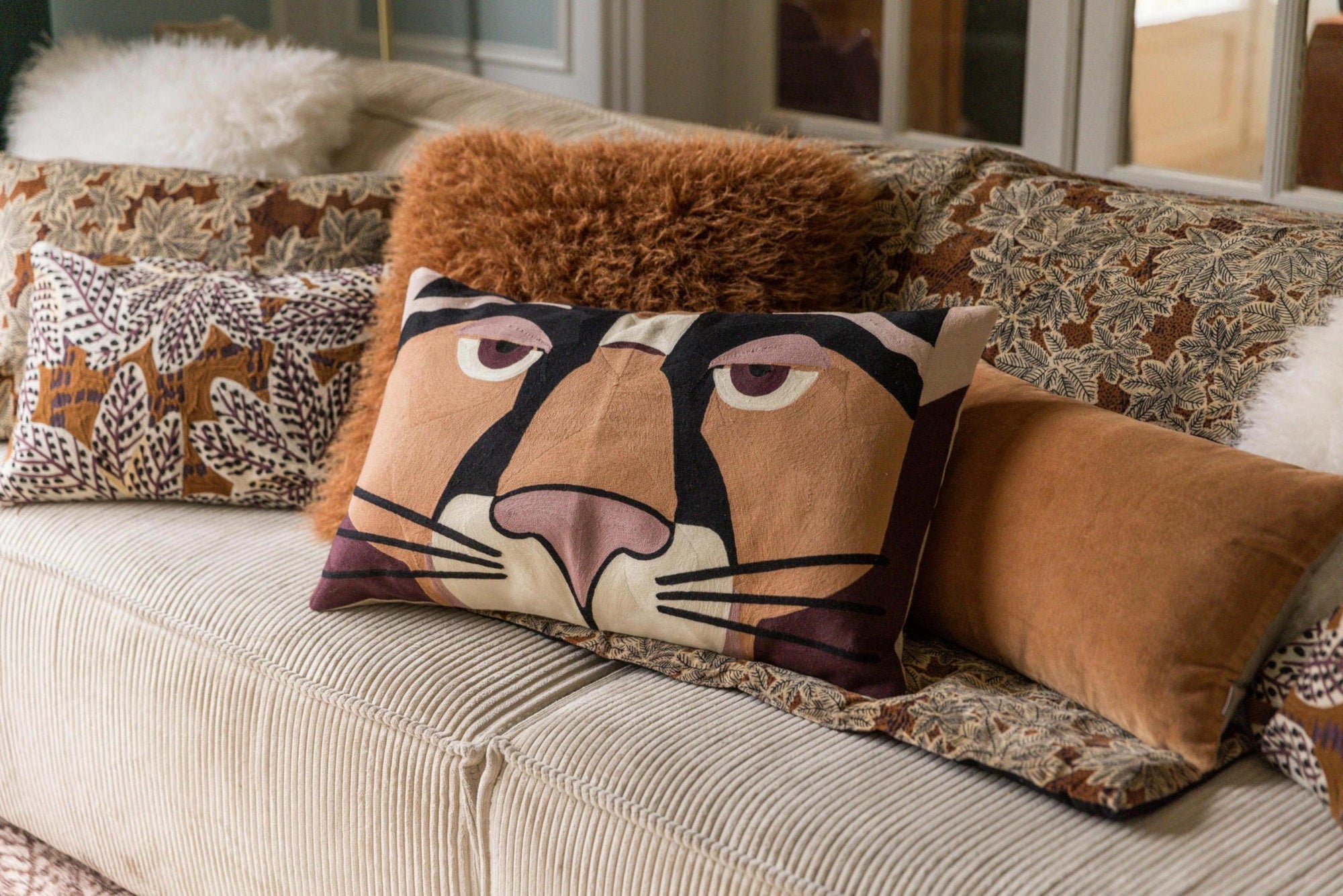 cuscino tinta unita elise ruggine, colore ruggine, taglia 40 x 65. ideale come complemento d’arredo su divani, poltrone o letti