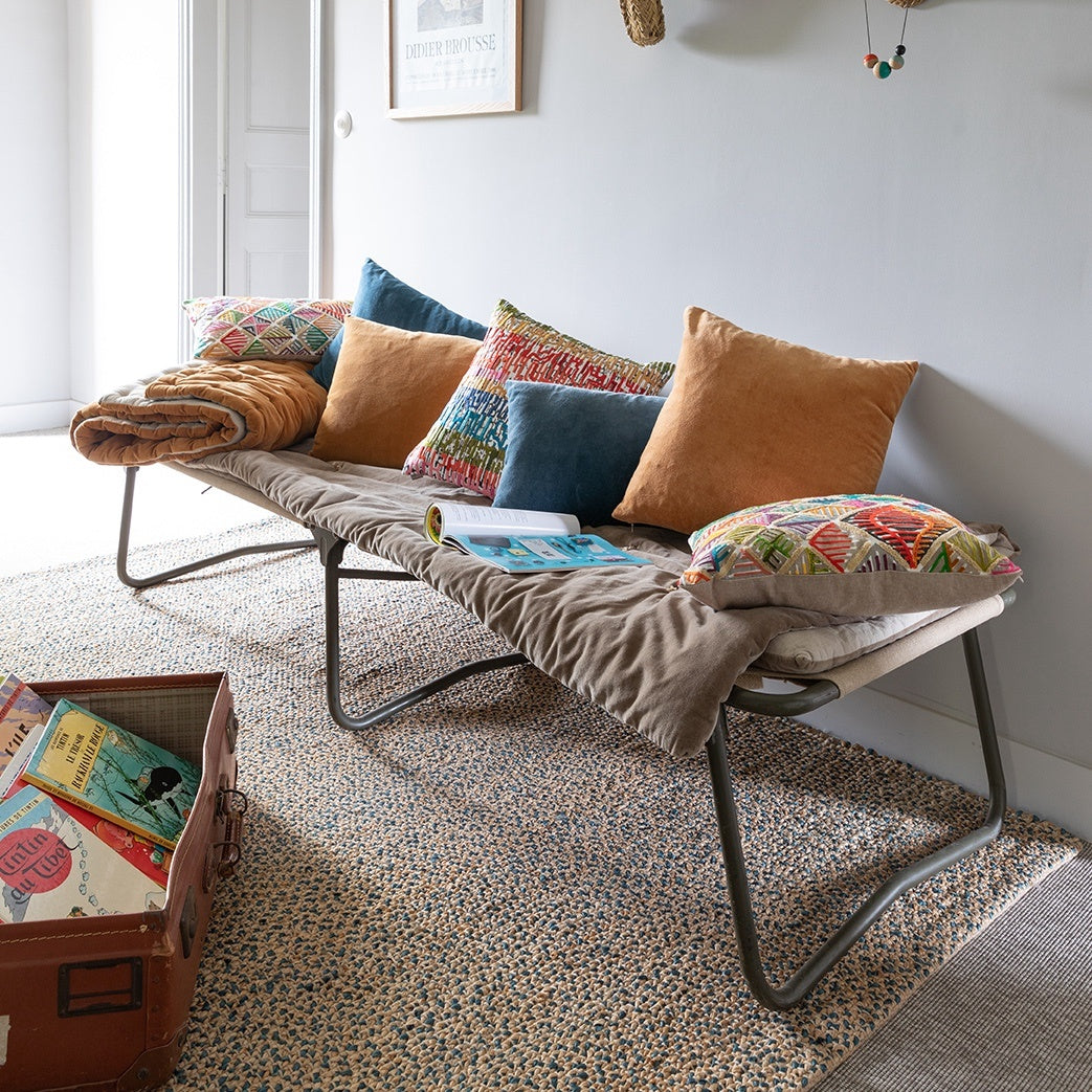 cuscino tinta unita elise ocra, colore ocra, taglia 40 x 65. facile da abbinare a copridivani, plaid o tende