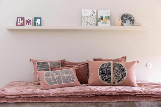 cuscino tinta unita fara palissandro, colore palissandro, taglia 30 x 50. ideale come complemento d’arredo su divani, poltrone o letti