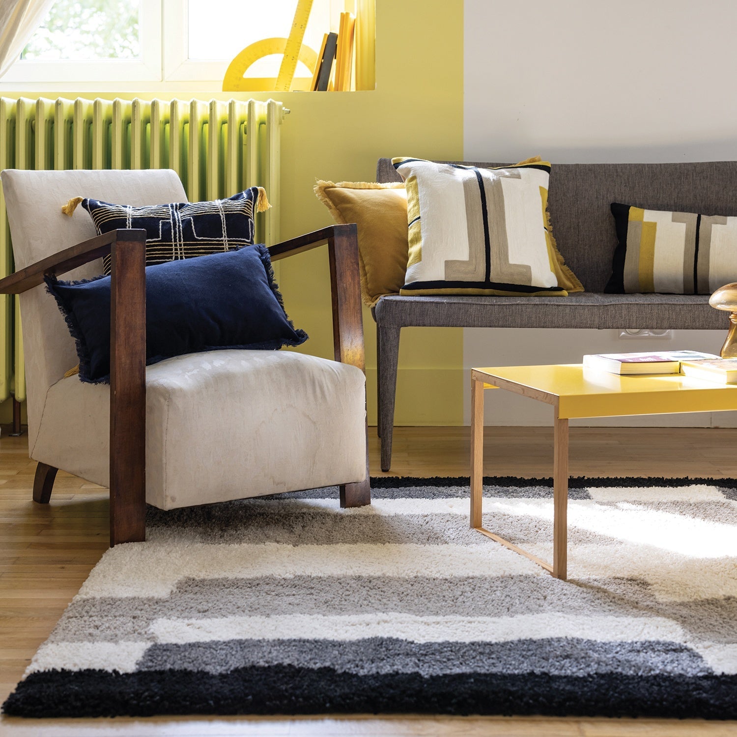 cuscino tinta unita fara marina militare, colore marina militare, taglia 40 x 65. ideale come complemento d’arredo su divani, poltrone o letti