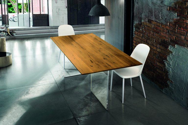 Tavolo PARIOLI massello rovere nodato e vetro sp. 4 180×90 cm (Grano)