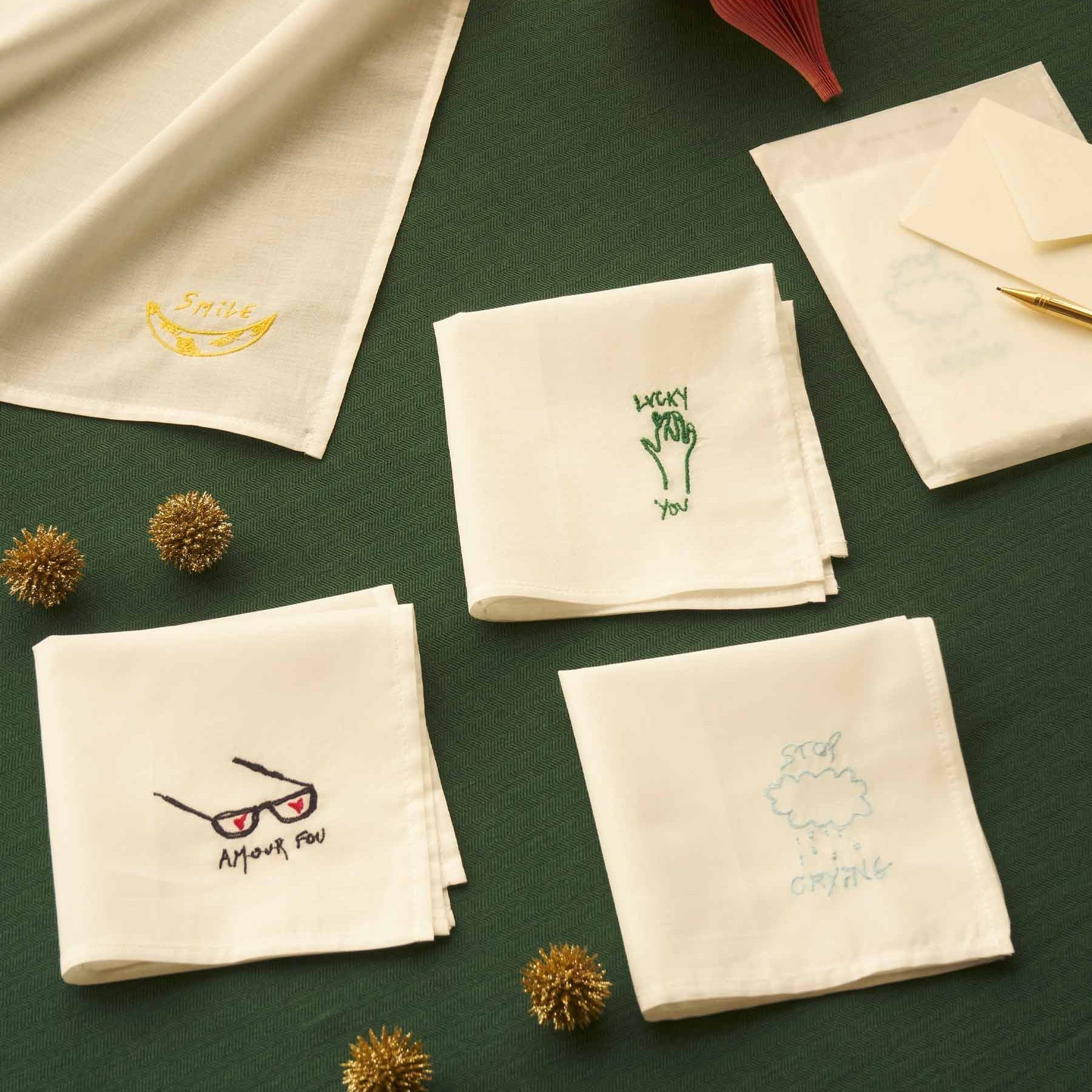 fazzoletto hankie amour nero, colore nero, taglia 25 x 25. dettaglio del prodotto da bagno